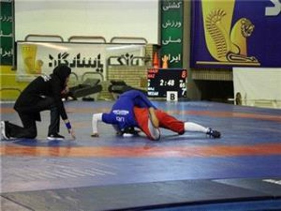 رقابت های فصل چهارم لیگ برتر کشتی کلاسیک بانوان کشور / تهران :