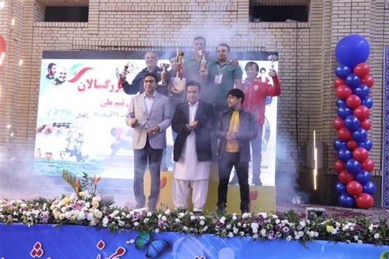 در پی کسب عنوان قهرمانی استان خوزستان در مسابقات کشتی فرنگی بزرگسالان کشور: