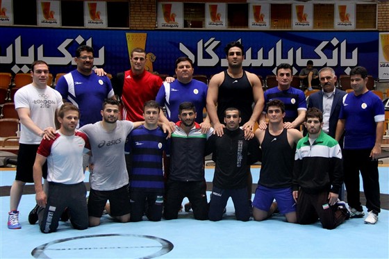 اردوی تیم ملی کشتی فرنگی جوانان / تهران :