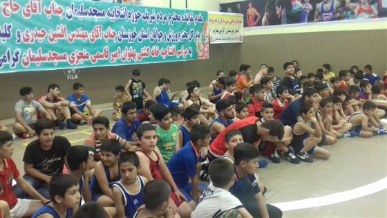 به همت هیئت کشتی و اداره ورزش و جوانان و همکاری و تلاش صمیمانه علی عسکر ظاهری نماینده مردم شریف شهرستان های مسجدسلیمان ، هفتکل ، لالی و اندیکا در مجلس شورای اسلامی :